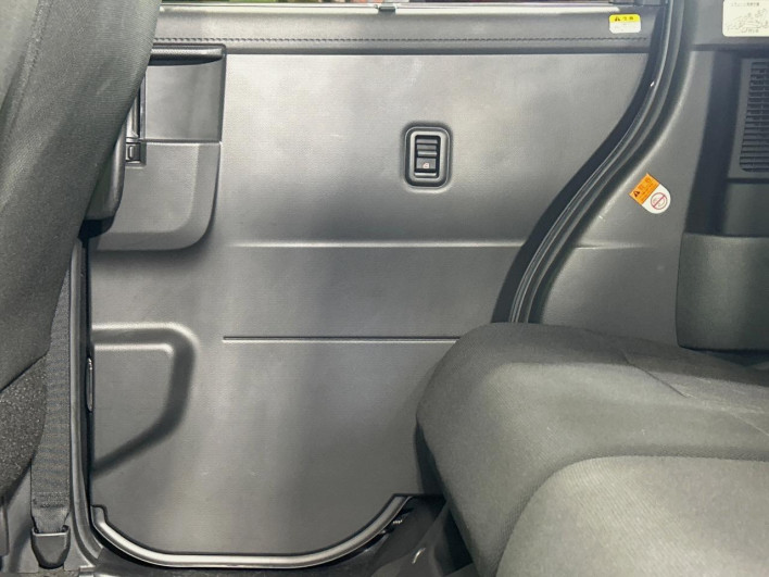 2019 Toyota Roomy DBA-M900A (UW-6a1ba69939ee3)[26]
