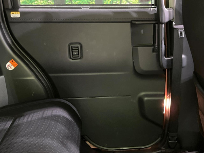 2020 Daihatsu Toll 5BA-M910S (UW-6a1ba6a2823de)[10]