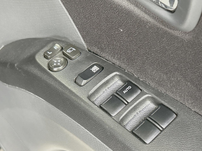 2012 Suzuki Solio DBA-MA15S (UW-6a1ba6a291290)[17]