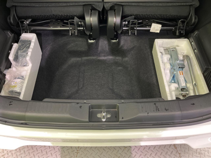 2018 Suzuki Solio Bandit DAA-MA36S (UW-6a1ba6a416087)[20]
