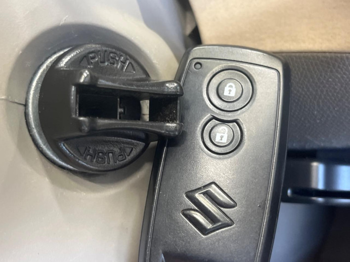 2006 Suzuki MR Wagon DBA-MF22S (UW-6a1ba6af0e007)[20]