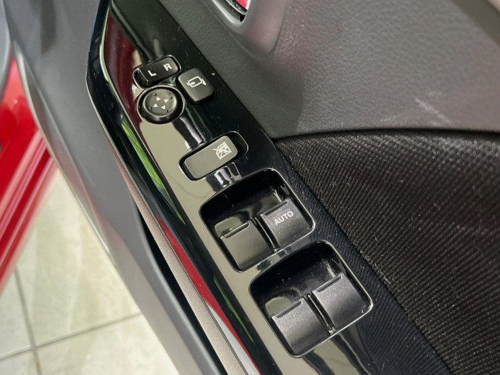 2012 Suzuki Wagon R Stingray DBA-MH34S (UW-6a1ba6b3d85cc)[21]