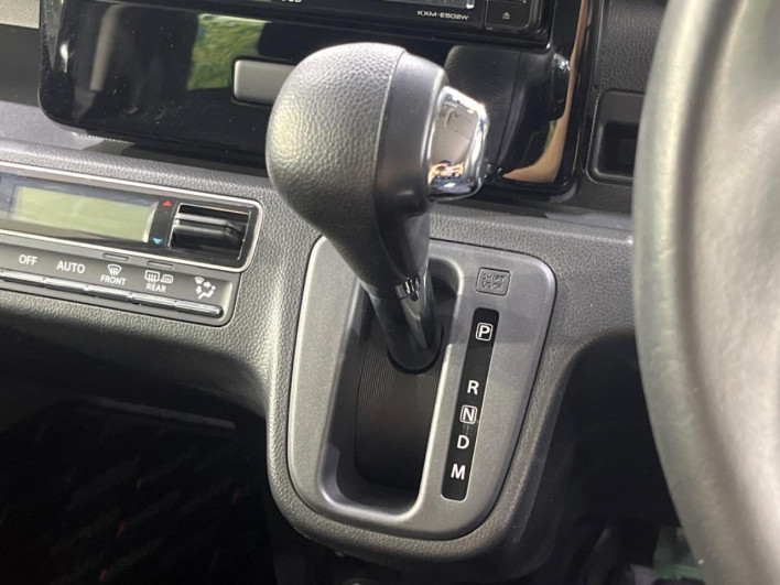 2018 Suzuki Wagon R Stingray DAA-MH55S (UW-6a1ba6b793298)[16]