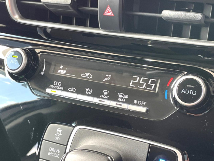 2021 Toyota Aqua 6AA-MXPK11 (UW-6a1ba6f458aeb)[20]