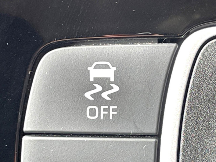 2021 Toyota Aqua 6AA-MXPK11 (UW-6a1ba6f458aeb)[16]
