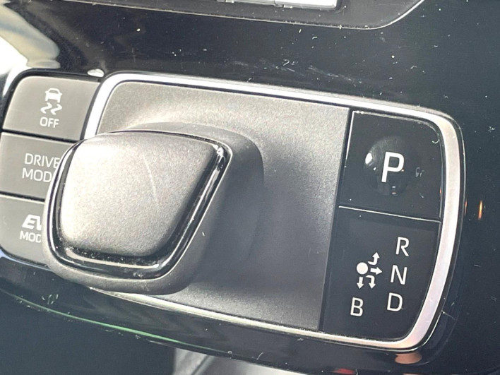 2021 Toyota Aqua 6AA-MXPK11 (UW-6a1ba6f458aeb)[15]