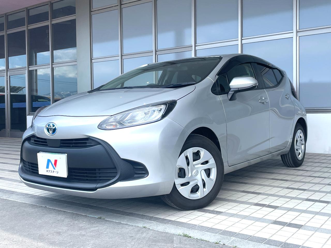 2021 Toyota Aqua 6AA-MXPK11