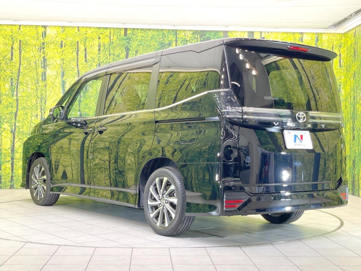 2022 Toyota Voxy 6BA-MZRA90W (UW-6a1ba70c1a7ca)[11]