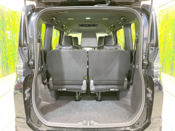 2022 Toyota Voxy 6BA-MZRA90W (UW-6a1ba70c1a7ca)[26]