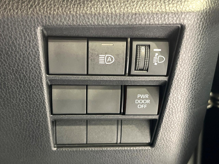 2023 Toyota Noah 6BA-MZRA90W (UW-6a1ba70d38daf)[21]