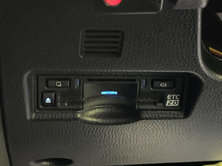2023 Toyota Noah 6BA-MZRA90W (UW-6a1ba70d38daf)[22]