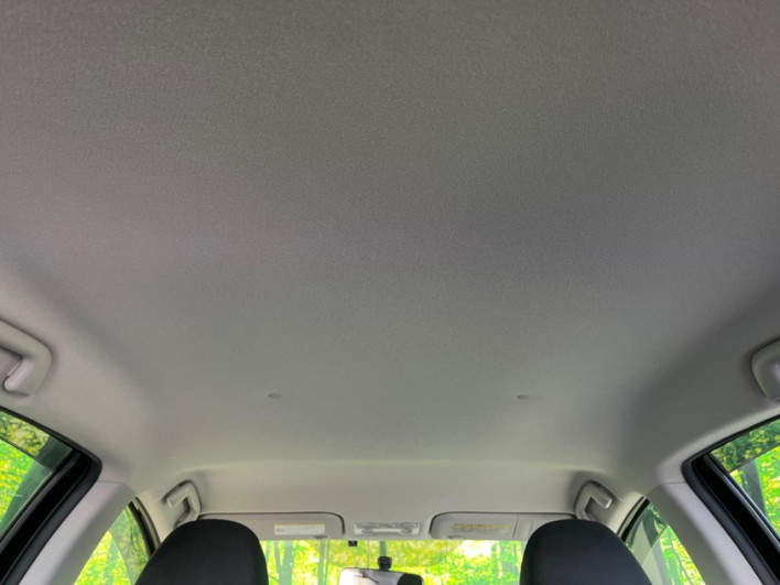 2013 Toyota Aqua DAA-NHP10 (UW-6a1ba713ca7c5)[19]