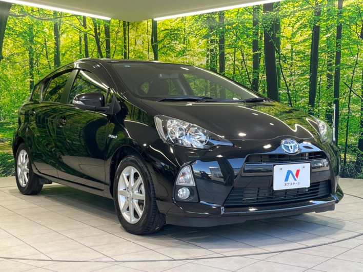 2013 Toyota Aqua DAA-NHP10 (UW-6a1ba713ca7c5)[5]