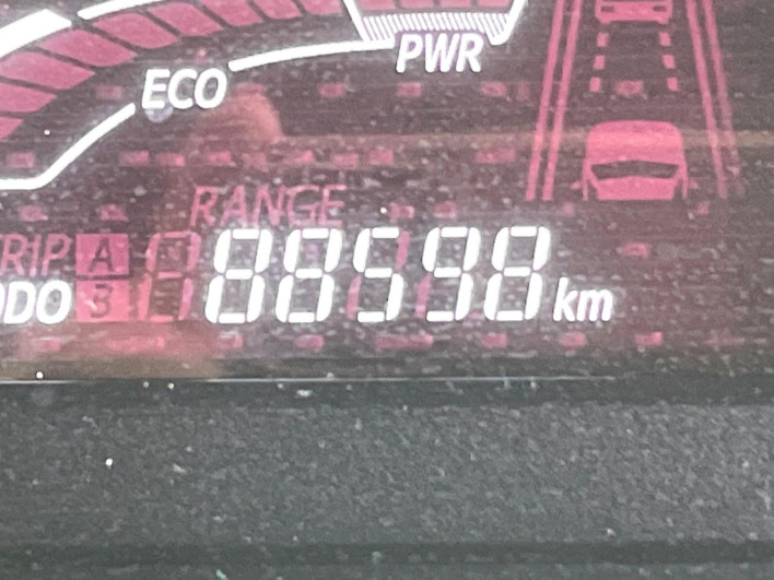 2016 Toyota Aqua DAA-NHP10 (UW-6a1ba715dd196)[2]