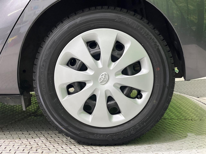 2013 Toyota Aqua DAA-NHP10 (UW-6a1ba718e03ea)[13]