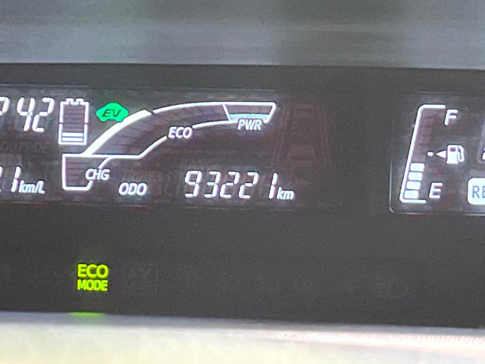 2017 Toyota Aqua DAA-NHP10 (UW-6a1ba71a2d96b)[2]