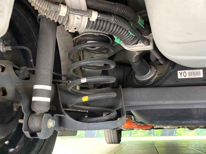 2017 Toyota Aqua DAA-NHP10 (UW-6a1ba71a2d96b)[23]