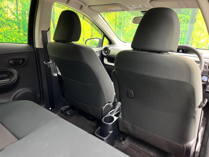 2018 Toyota Aqua DAA-NHP10 (UW-6a1ba71cb3c0f)[26]