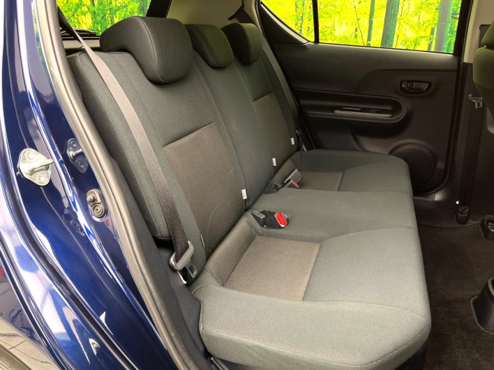 2018 Toyota Aqua DAA-NHP10 (UW-6a1ba71cb3c0f)[27]