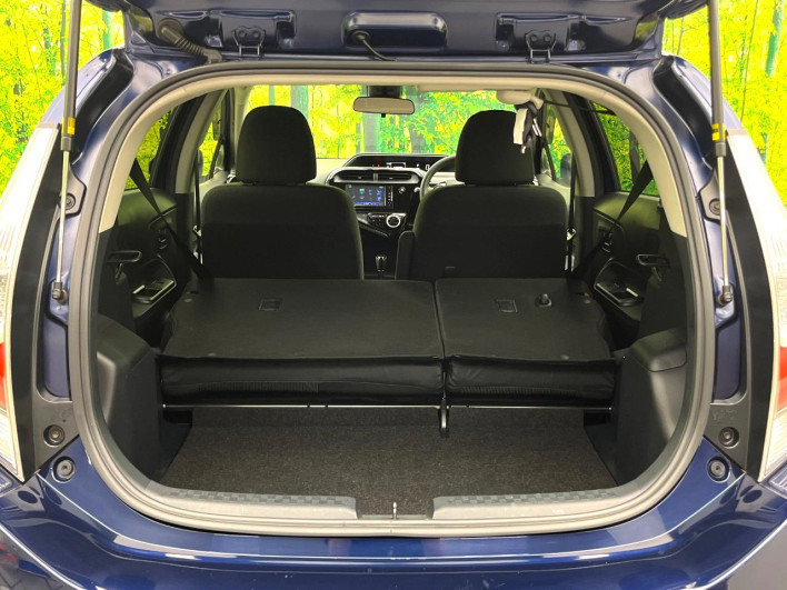 2018 Toyota Aqua DAA-NHP10 (UW-6a1ba71cb3c0f)[29]
