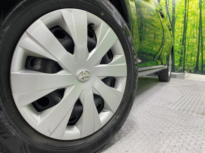 2017 Toyota Corolla Axio DAA-NKE165 (UW-6a1ba71fc728d)[6]