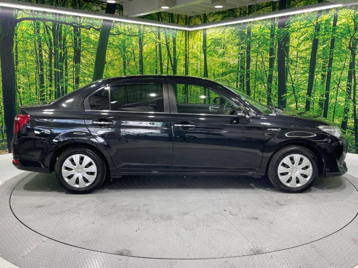 2017 Toyota Corolla Axio DAA-NKE165 (UW-6a1ba71fc728d)[17]