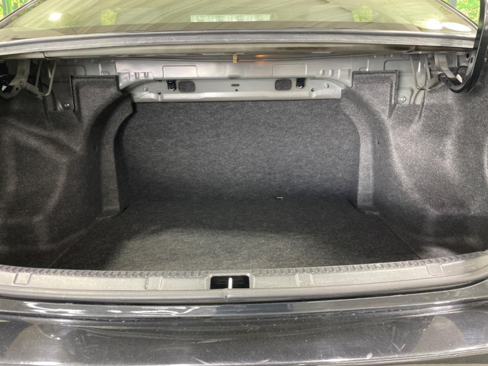 2017 Toyota Corolla Axio DAA-NKE165 (UW-6a1ba71fc728d)[23]