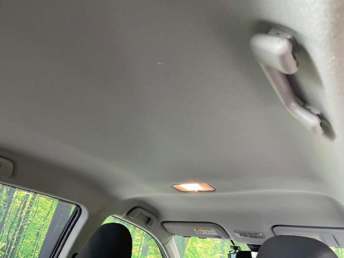 2017 Toyota Corolla Axio DAA-NKE165 (UW-6a1ba71fc728d)[24]