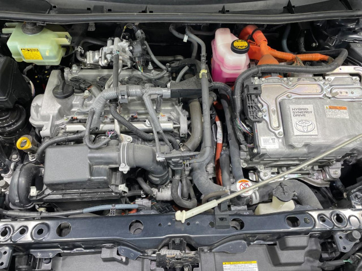 2017 Toyota Corolla Axio DAA-NKE165 (UW-6a1ba71fc728d)[4]