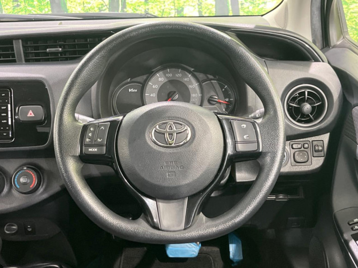 2017 Toyota Vitz DBA-NSP135 (UW-6a1ba72043feb)[18]