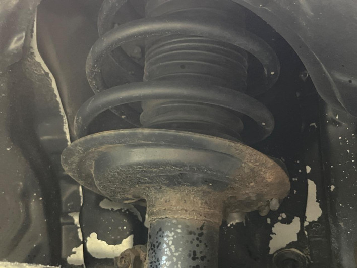 2017 Toyota Vitz DBA-NSP135 (UW-6a1ba720453ba)[10]