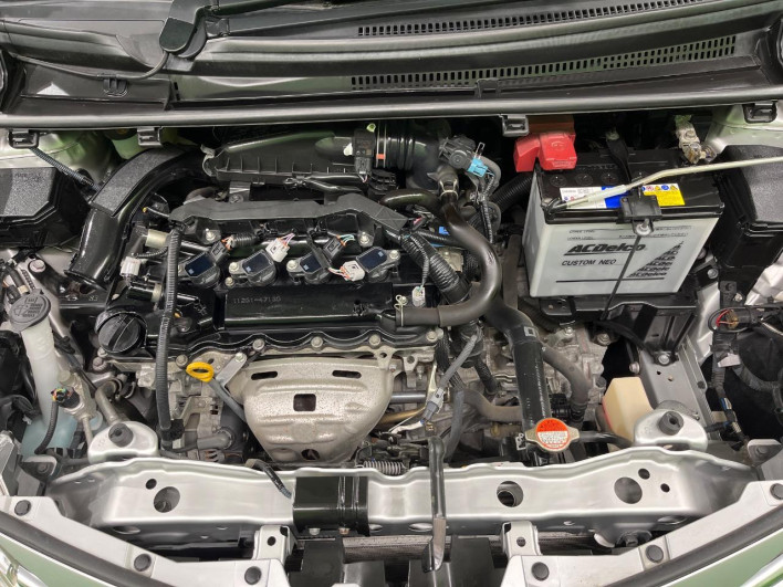 2017 Toyota Vitz DBA-NSP135 (UW-6a1ba720453ba)[4]