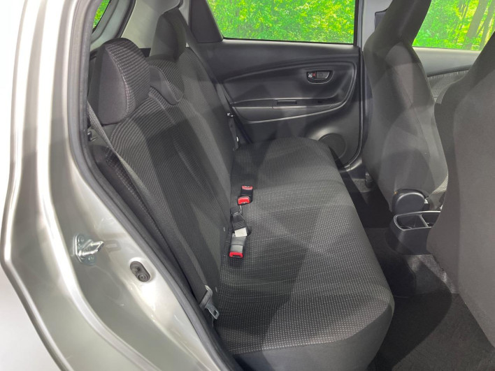 2017 Toyota Vitz DBA-NSP135 (UW-6a1ba720453ba)[22]
