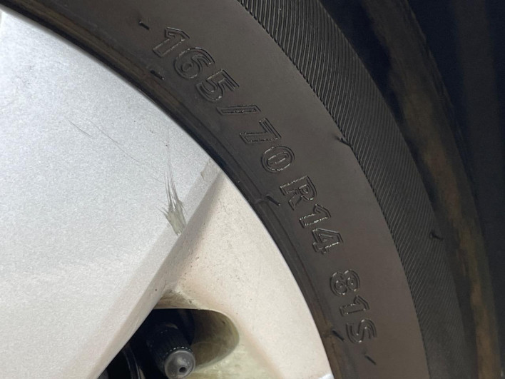 2013 Toyota Spade DBA-NSP140 (UW-6a1ba72167af7)[23]