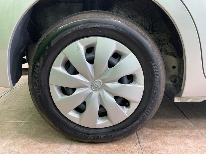 2013 Toyota Spade DBA-NSP140 (UW-6a1ba72167af7)[22]