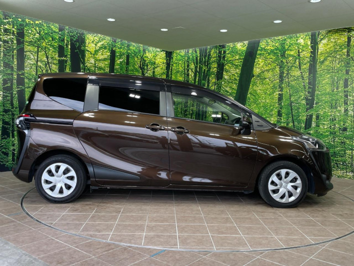 2016 Toyota Sienta DBA-NSP170G (UW-6a1ba72433b3d)[14]
