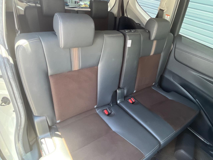 2019 Toyota Sienta DBA-NSP170G (UW-6a1ba7253f52a)[13]