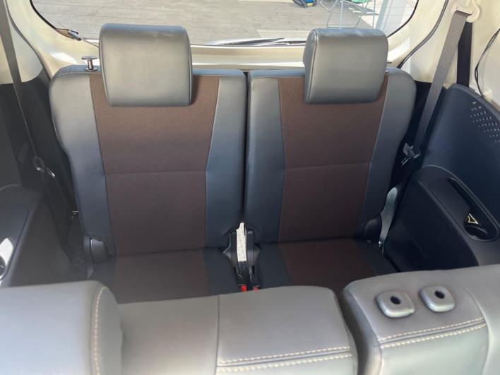 2019 Toyota Sienta DBA-NSP170G (UW-6a1ba7253f52a)[17]