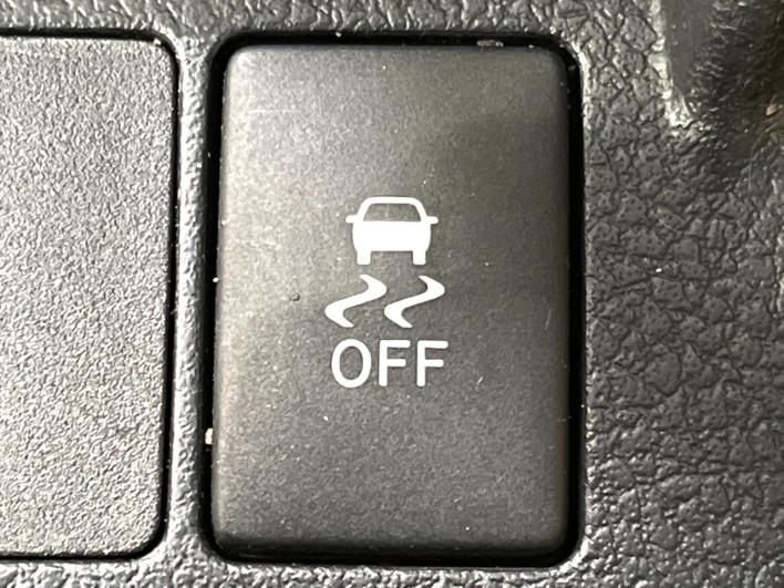 2012 Toyota Corolla Axio DBA-NZE164 (UW-6a1ba72a0666e)[25]