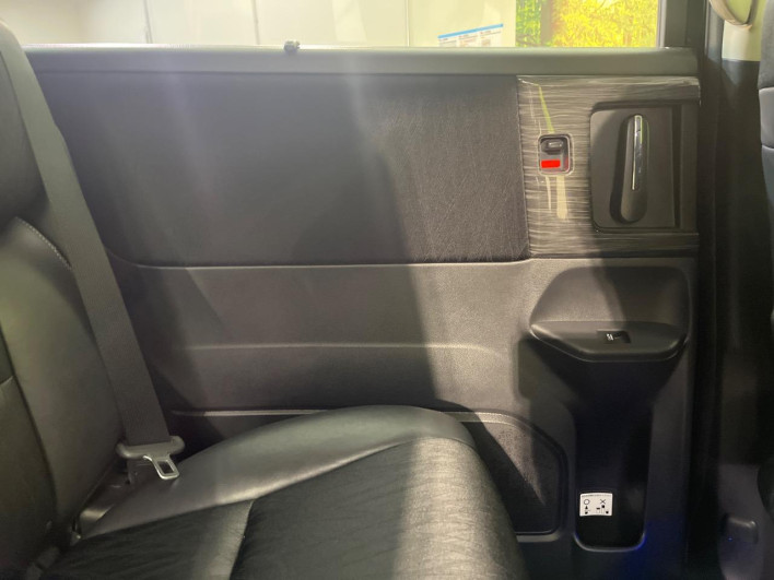2015 Honda Odyssey DBA-RC1 (UW-6a1ba72db6dae)[21]