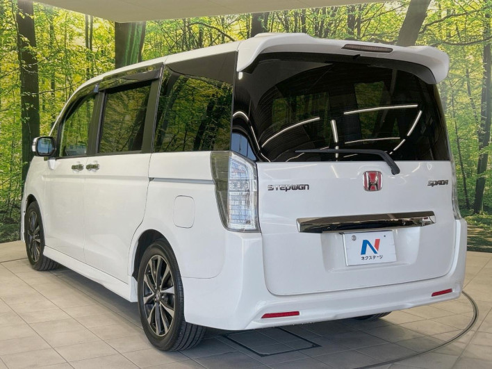 2013 Honda Stepwgn Spada DBA-RK5 (UW-6a1ba72f5f25d)[8]