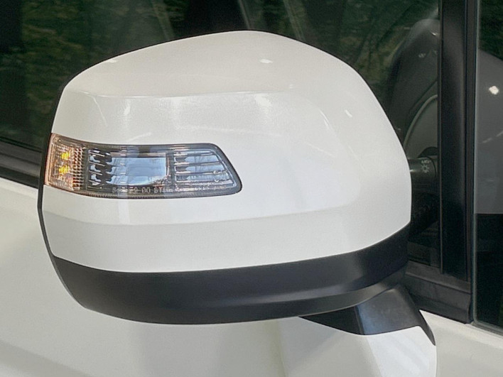 2013 Honda Stepwgn Spada DBA-RK5 (UW-6a1ba72f5f25d)[17]
