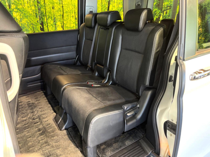 2013 Honda Stepwgn Spada DBA-RK5 (UW-6a1ba72f6c41f)[28]