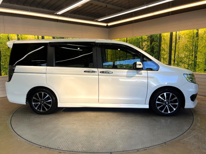 2013 Honda Stepwgn Spada DBA-RK5 (UW-6a1ba72f6c41f)[9]