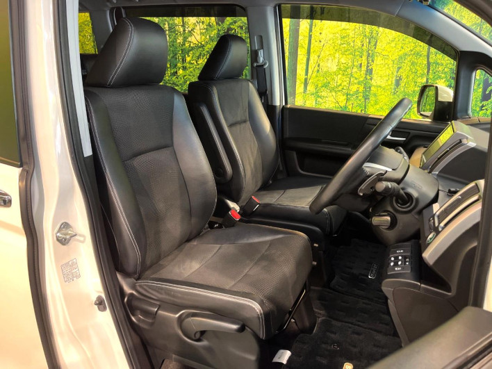 2013 Honda Stepwgn Spada DBA-RK5 (UW-6a1ba72f6c41f)[24]