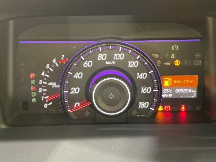 2013 Honda Stepwgn Spada DBA-RK5 (UW-6a1ba72f8bf87)[29]