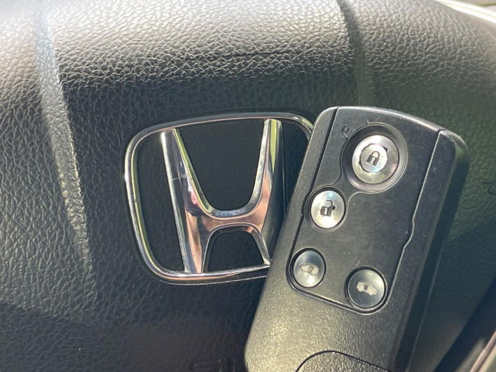 2013 Honda Stepwgn Spada DBA-RK5 (UW-6a1ba72f8bf87)[17]