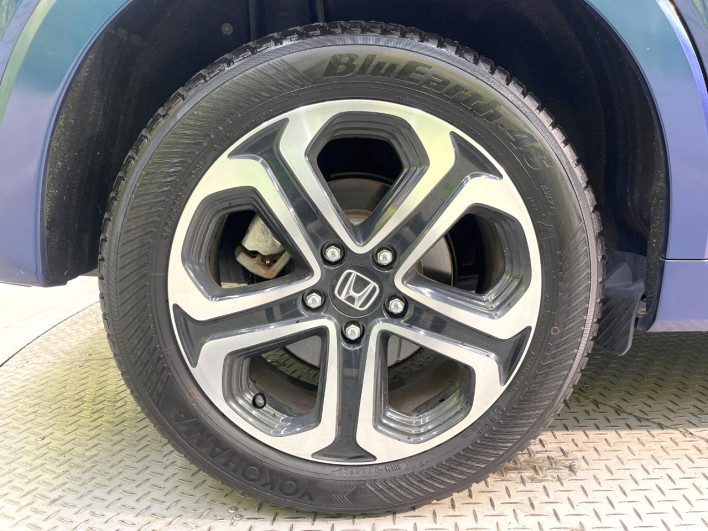 2017 Honda VEZEL DAA-RU3 (UW-6a1ba7356ab9a)[13]