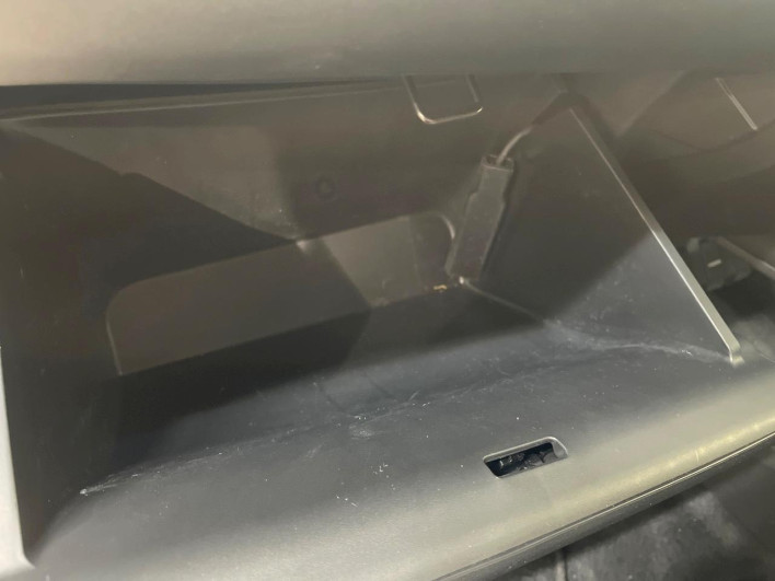 2017 Honda VEZEL DAA-RU3 (UW-6a1ba7356ab9a)[9]