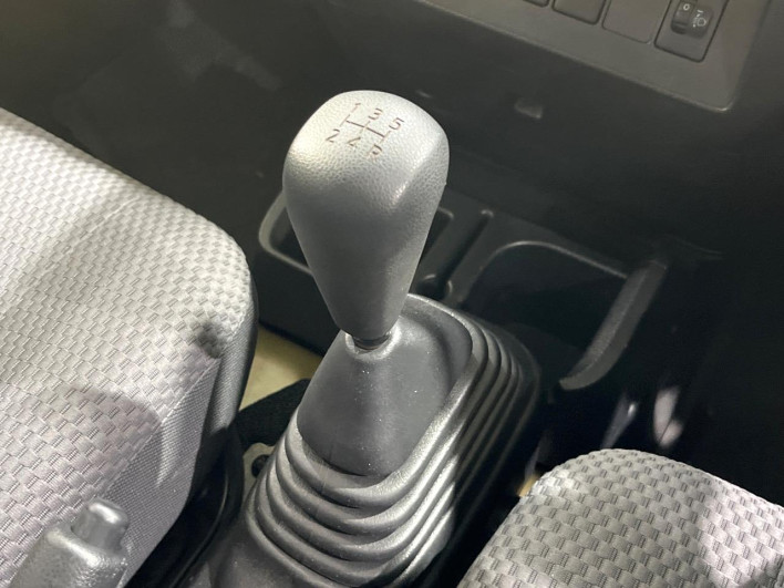 2020 Daihatsu Hiace Truck EBD-S510P (UW-6a1ba7403da24)[23]